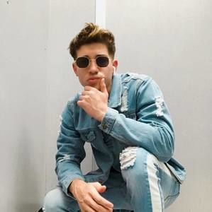 Meet your Posher, Heber alejandro